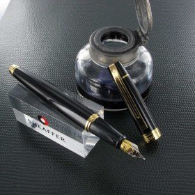 Stylo Plume Sheaffer® Noir et Doré "Series 300"