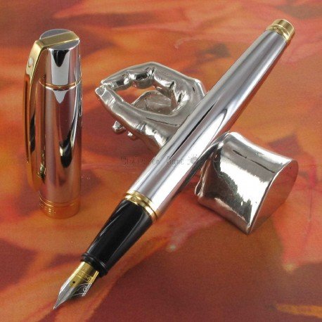 Stylo Plume Moyenne Sheaffer® "Serie 300" Chrome et Doré