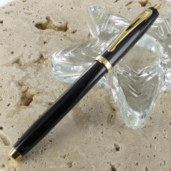 Stylo Plume Moyenne Sheaffer® "Serie 100" Laque Noire Doré