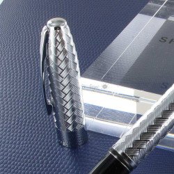 Stylo Roller Sheaffer® Legacy Chromé poli Motif Chevron Gravé