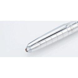Stylo bille Diplomat Aero argent détail du clip