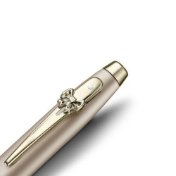 Détail clip stylo roller Sheaffer Emily in Paris