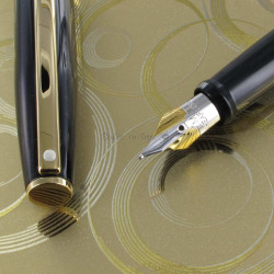 Stylo Plume Sheaffer® "Sagaris" Laqué Noir GT